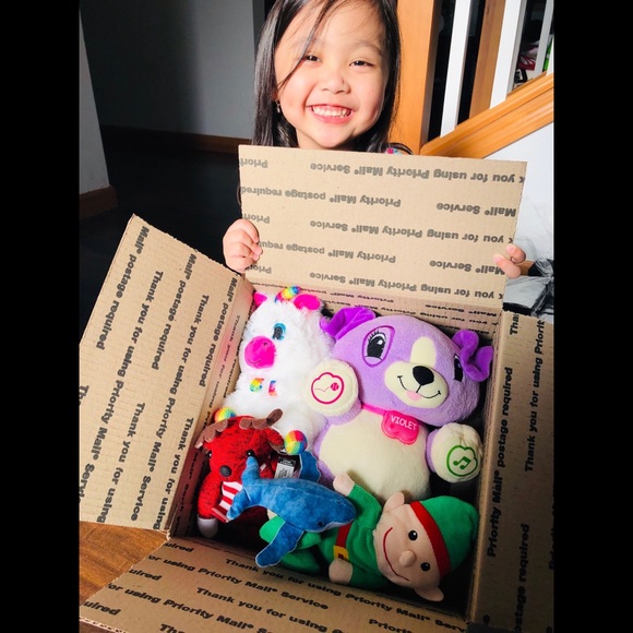 š„FINAL PRICEš„A Box of Stuffed Animals
